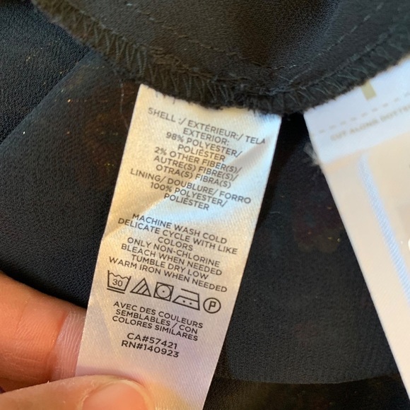 LOFT nwt, women's size xs, dress with gold metallic, with ruffle - Picture 7 of 8